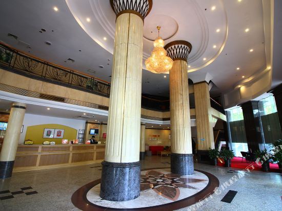 Цзиньюань: Home Inn (Qingyuanqiao North Road Walmart Plaza)