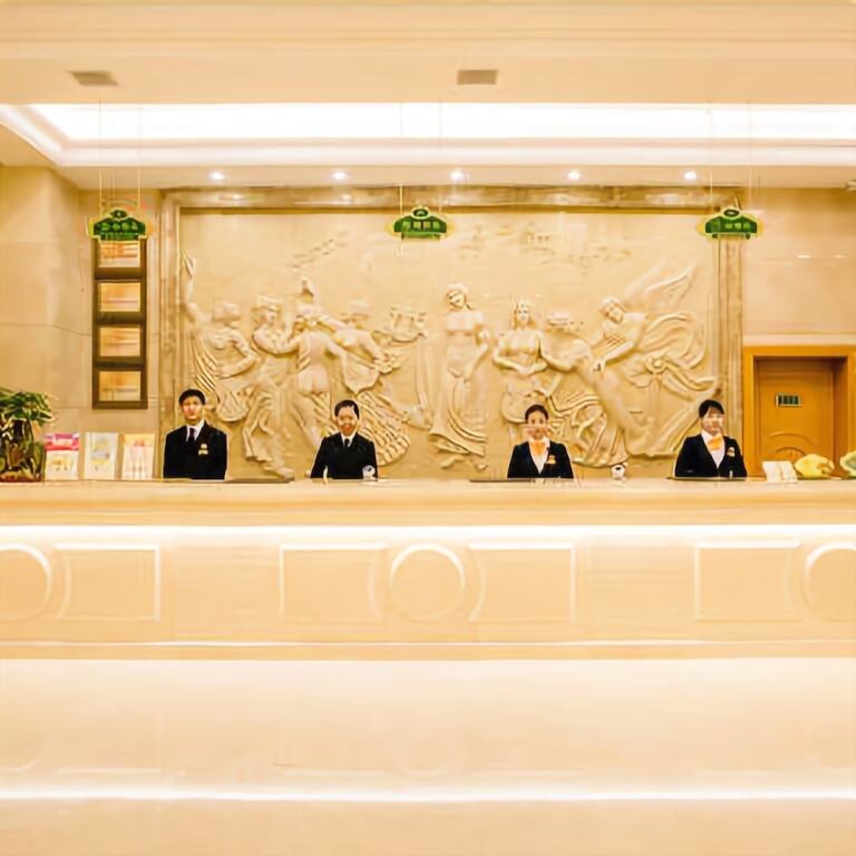 Чанша: Vienna International Hotel Changsha Jingwanzi Middle Mulian Road Branch