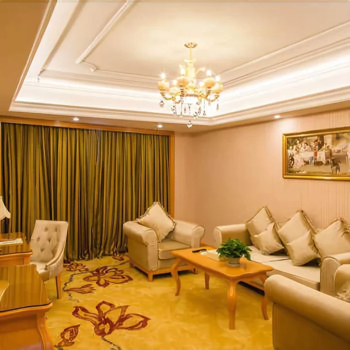 Чанша: Vienna International Hotel Changsha Jingwanzi Middle Mulian Road Branch