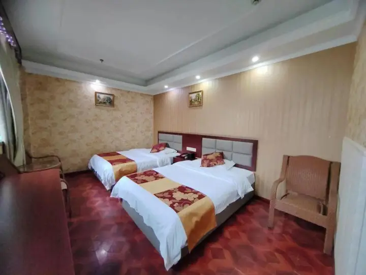Jinlong Hotel — фото 4