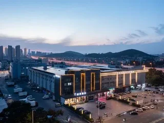 Сюйчжоу: Xuzhou Yunlong Wanda Plaza Langbo Hotel