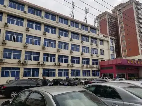 Лунъянь: Bayi Baoyuan Hotel (Zhongshan Road No.1 Hospital)