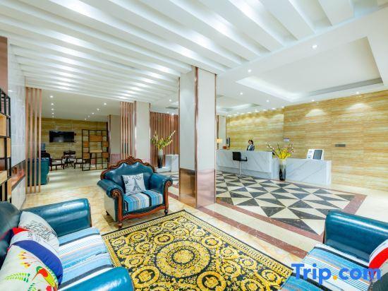 Яншо: Yicheng Hotel (Yangshuo West Street)