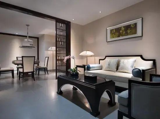 Джиангме: Vienna International Hotel (Jiangmen Hetang Zhongjia Plaza Store)