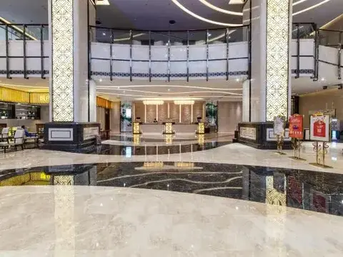 Джиангме: Vienna International Hotel (Jiangmen Hetang Zhongjia Plaza Store)