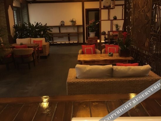 Чунцин: Qingju Bieyuan Inn