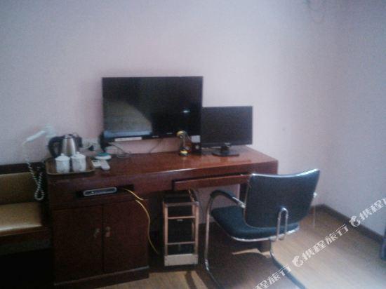 Джиангме: Yuening Hostel