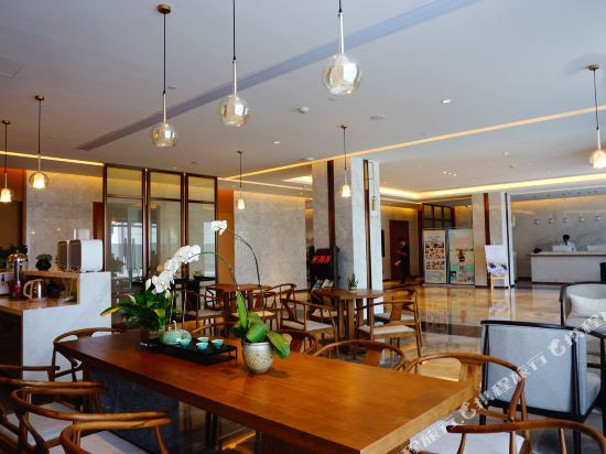 Ухань: Dragon Bay Peninsula Resort Liangzi Lake Wuhan