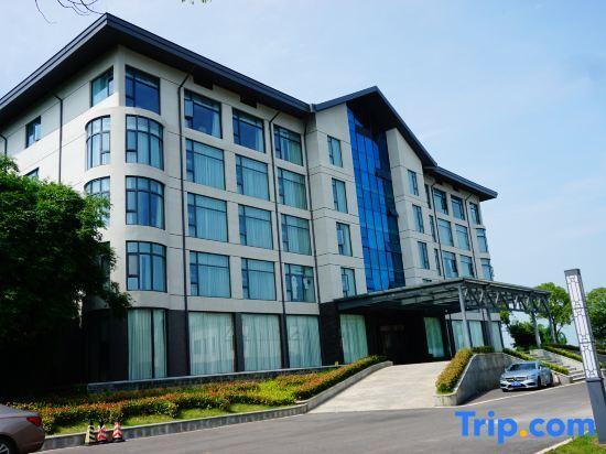 Ухань: Dragon Bay Peninsula Resort Liangzi Lake Wuhan