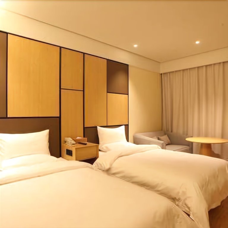 Синин: Ji Hotel
