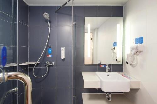 Бинжоу: Hanting Hotel Jinan Laiwu Yingmou East Street