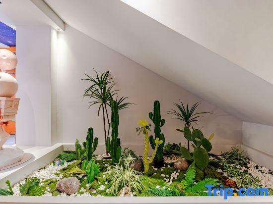 Уху: Qilai Smart Hotel (Kaisheng Building, Wuhu Pedestrian Street)