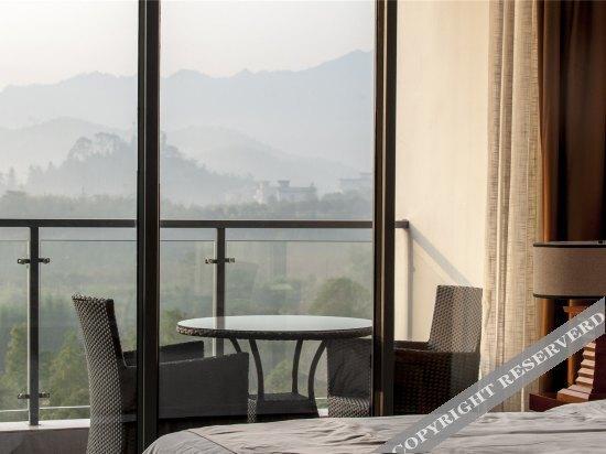 Гуйлинь: Yishan Banshui Hotel