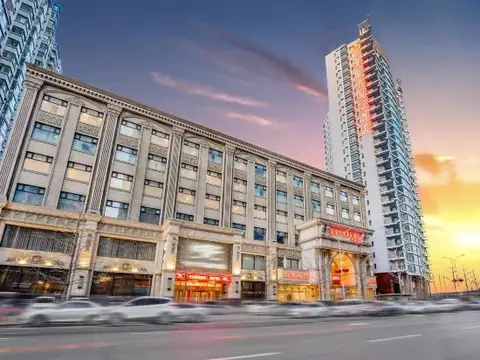 Даньдун: Vienna International Hotel (Dandong Jiangjing Zhidu)