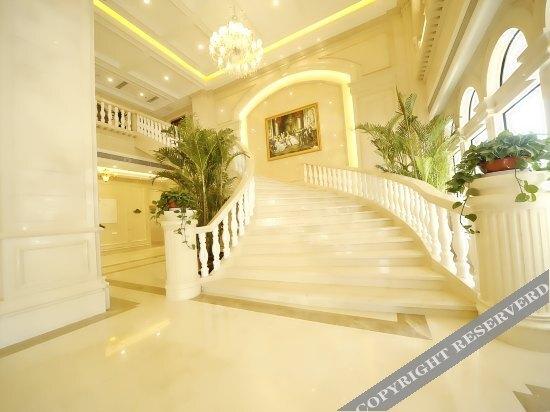 Даньдун: Vienna International Hotel (Dandong Jiangjing Zhidu)