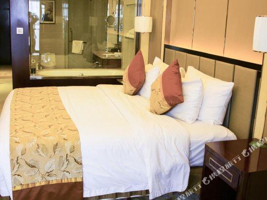 Янчжоу: Sunrev International Hotel