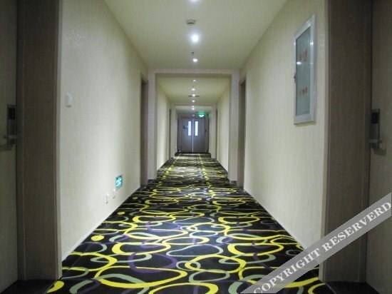 Шэньян: Shunfeng Hotel