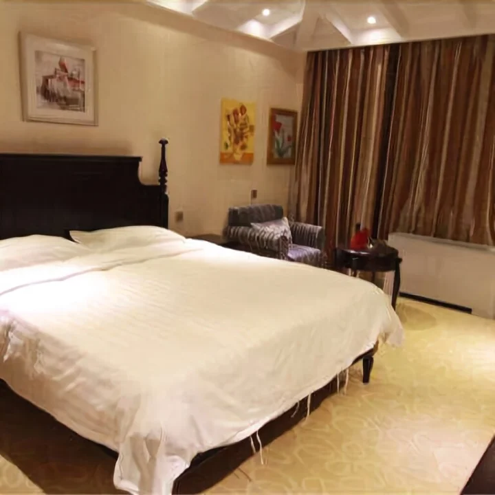 Чжанцзякоу: Flying Bird Holiday Hotel Wanlong Skiing Facility Branch