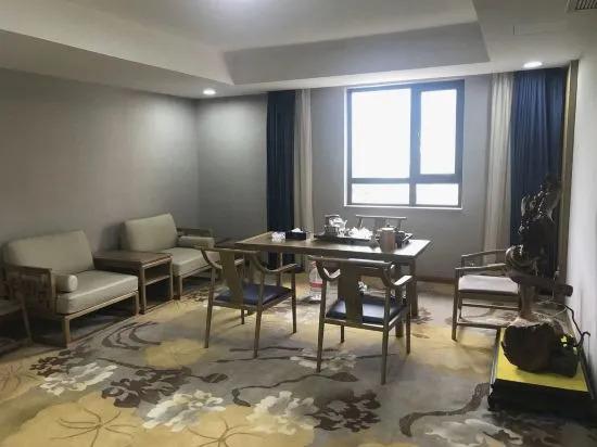 Лишуй: Shanshui Jiuzhang Hotel