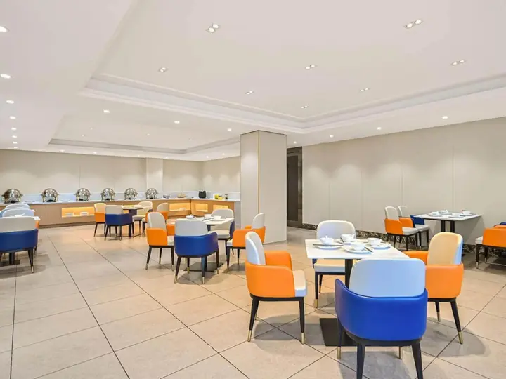 Аньцин: Vienna Classic Hotel (Anqing Yixiu District University Town)