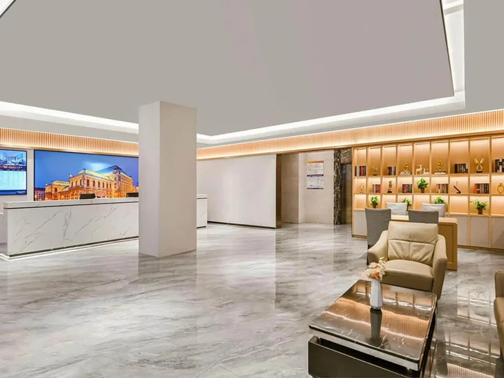 Аньцин: Vienna Classic Hotel (Anqing Yixiu District University Town)