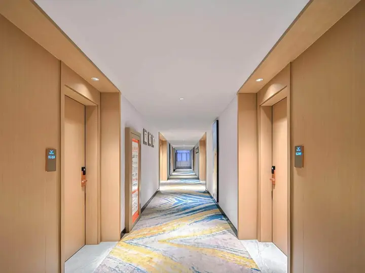 Аньцин: Vienna Classic Hotel (Anqing Yixiu District University Town)