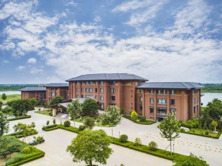 Бинжоу: Shenghao Seasons Hotel