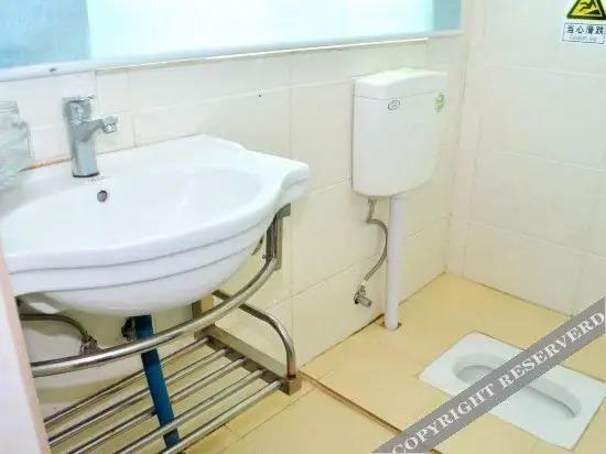 Хойчжоу: Yisheng Hotel