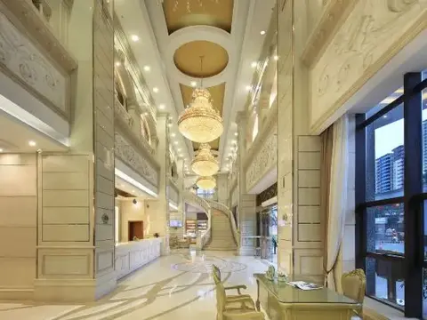 Наньнин: Vienna Intemational Hotel( Ming Xiu Road Subway Station)