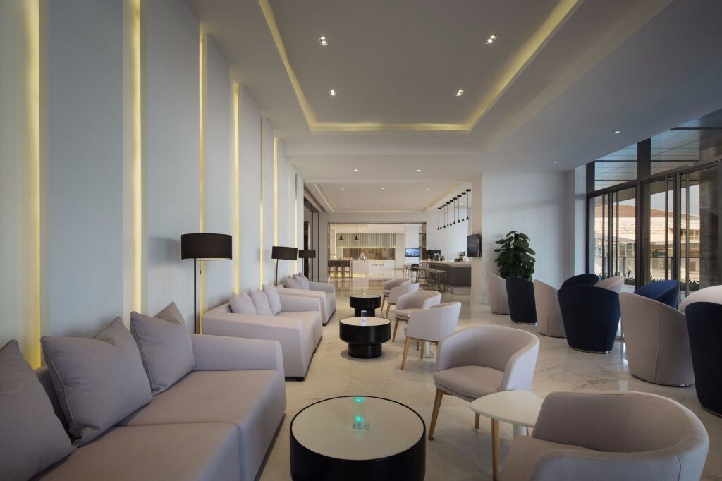 Санья: Sanya Phoenix  Airport Hotel