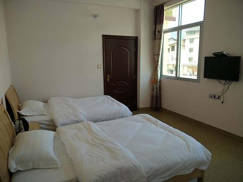 Лунъянь: Huanxing Inn