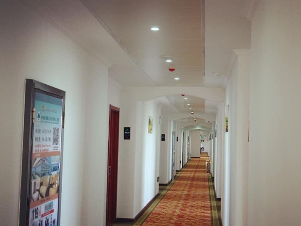 Луань: GreenTree Inn LiuAn WanXi Avenue ShengLi Road Express Hotel