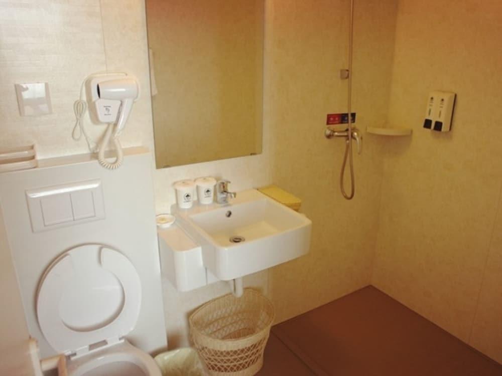 Луань: GreenTree Inn LiuAn WanXi Avenue ShengLi Road Express Hotel