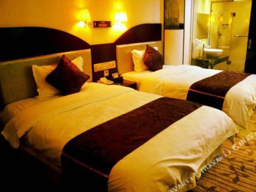 Шаогуань: Jinzun Business Hotel
