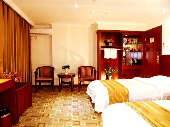 Цзюцюань: Jia Ri Hotel