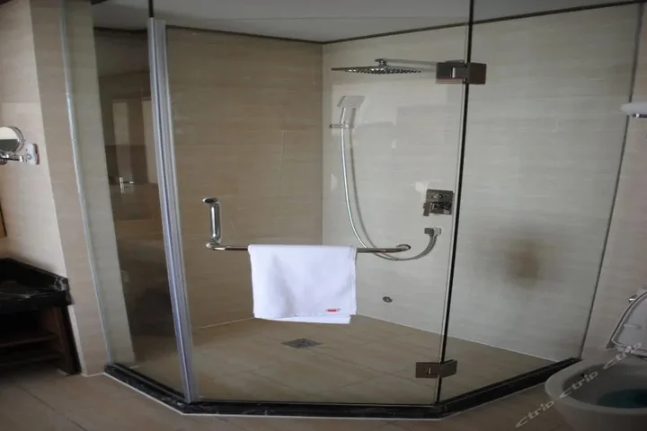 Циндао: Laan Hotels