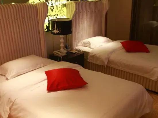 Телин: Jinbi Spa Club