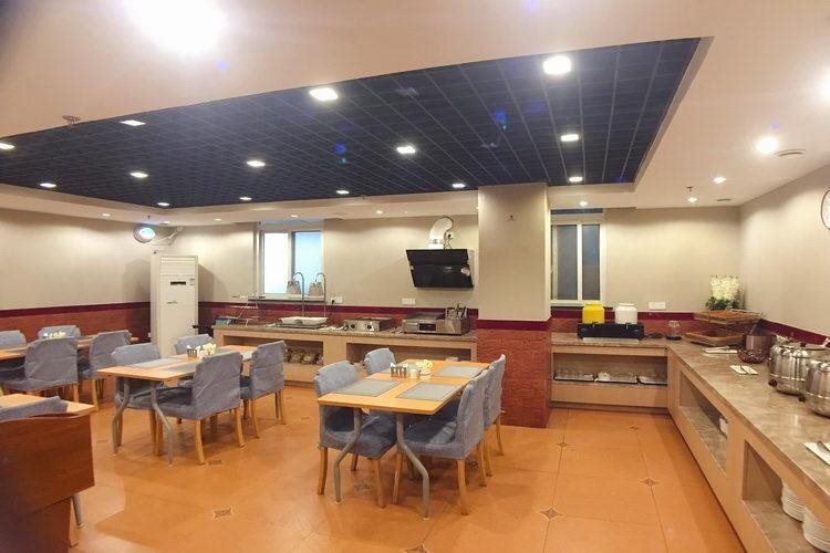 Наньтун: Home Inn Nantong Gongnong Road Yuanrong Plaza