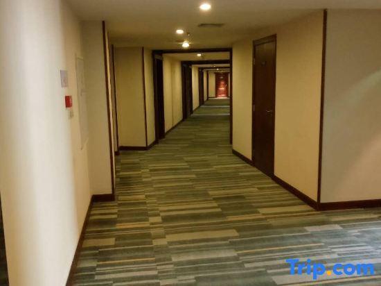 Чжанцзякоу: Rongchen International Holiday Hotel