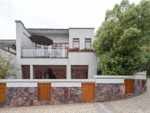 Юйси: Hui Long Hot Spring Manor