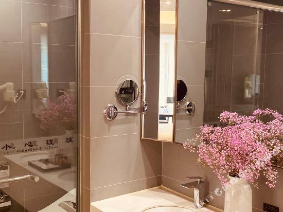 Чжэнчжоу: Aimu International Hotel (Zhengzhou East Railway Station Exhibition Center)