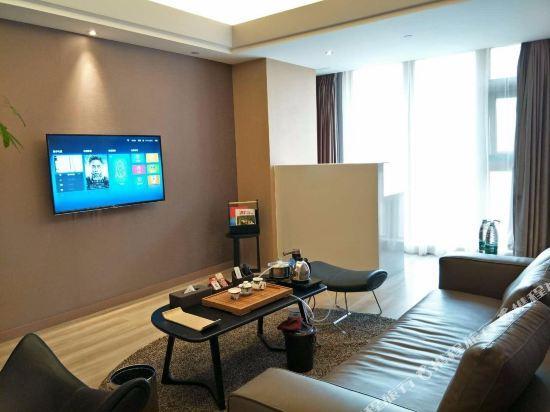 Чжэнчжоу: Aimu International Hotel (Zhengzhou East Railway Station Exhibition Center)