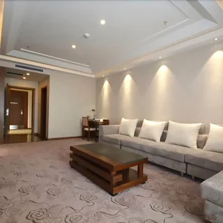 Чжэнчжоу: Aimu International Hotel (Zhengzhou East Railway Station Exhibition Center)