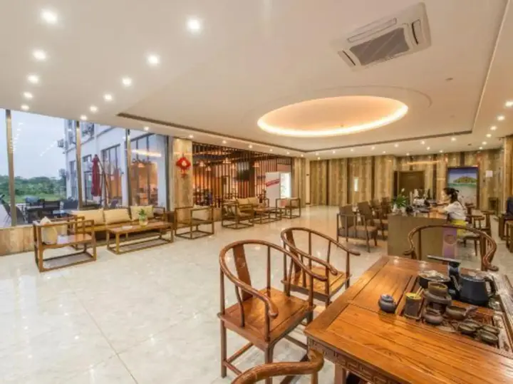 Бэйхай: Weizhou Island - HeChenghaijing Hotel (Weizhou Island Shell Beach Branch)