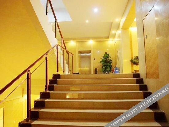 Уху: Wuhu Haoyi Business Hotel