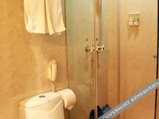Уху: Wuhu Haoyi Business Hotel