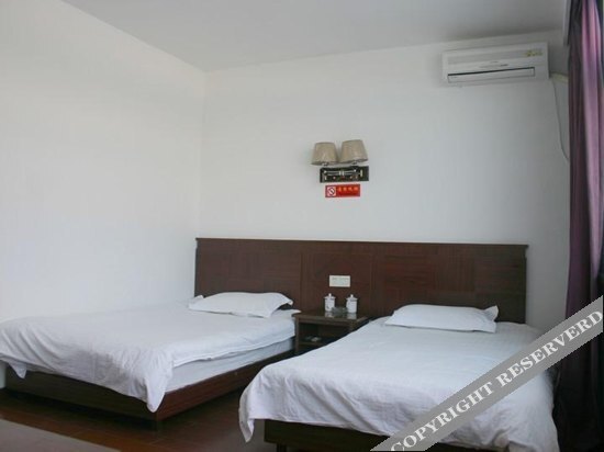 Чжоушань: Taohuadao Donghaiwan Hotel