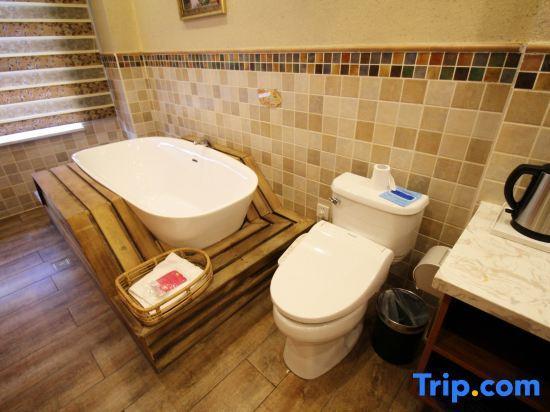 Инкоу: Aiju Hotel (Gaizhou Central Hospital)