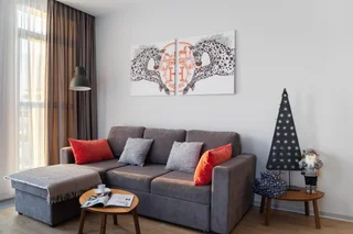 Сярьги: Ohta Park Suite 22 (Охта Парк Сьют 22)
