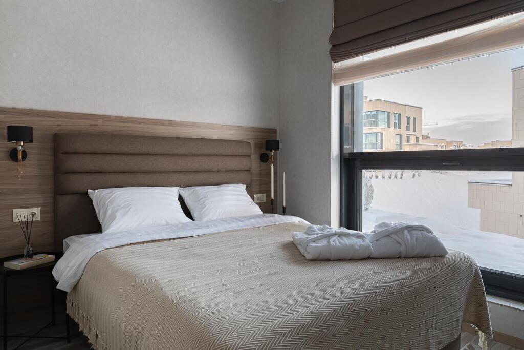 Сярьги: Ohta Park Suite 4 (Охта Парк Сьют 4)